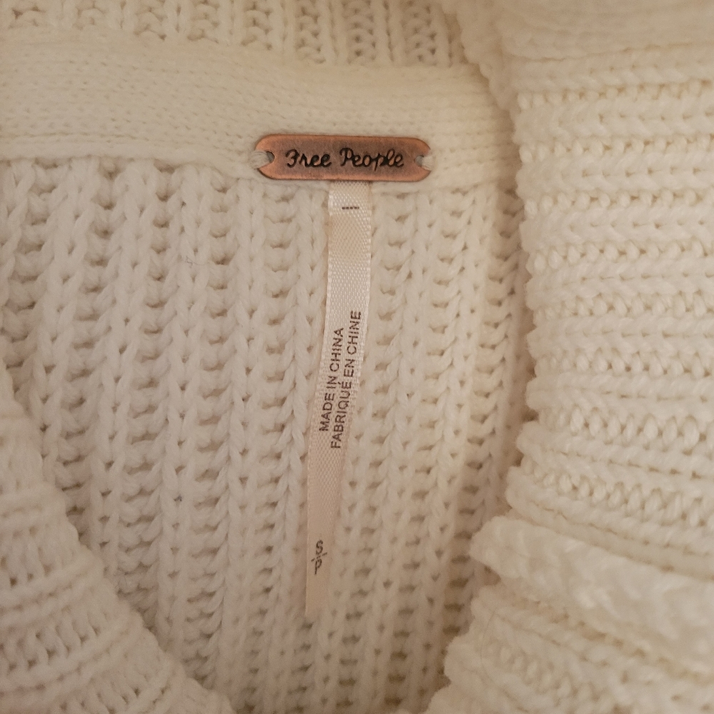 Free People Layer Cake Turtleneck Sweater Small Oversized Cream Boho Slouchy - Picture 5 of 9